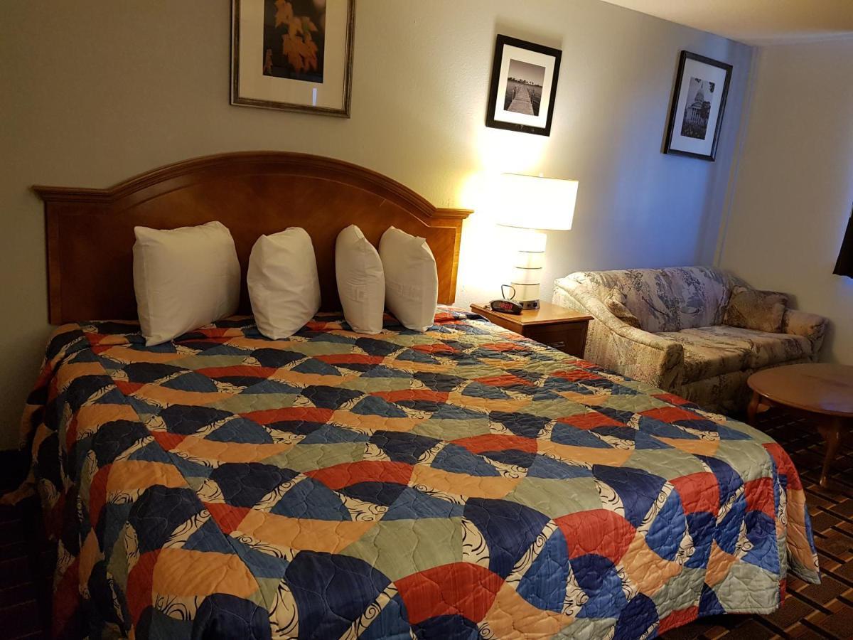 Le Mars Inn And Suites Dış mekan fotoğraf