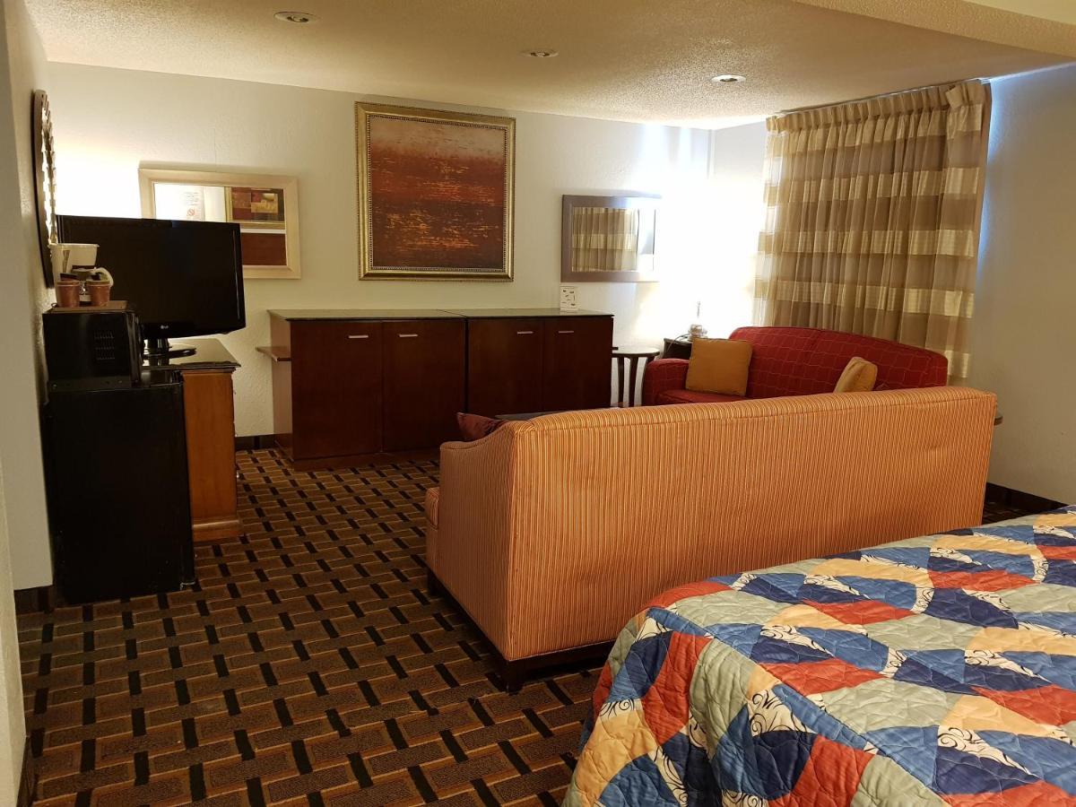 Le Mars Inn And Suites Dış mekan fotoğraf